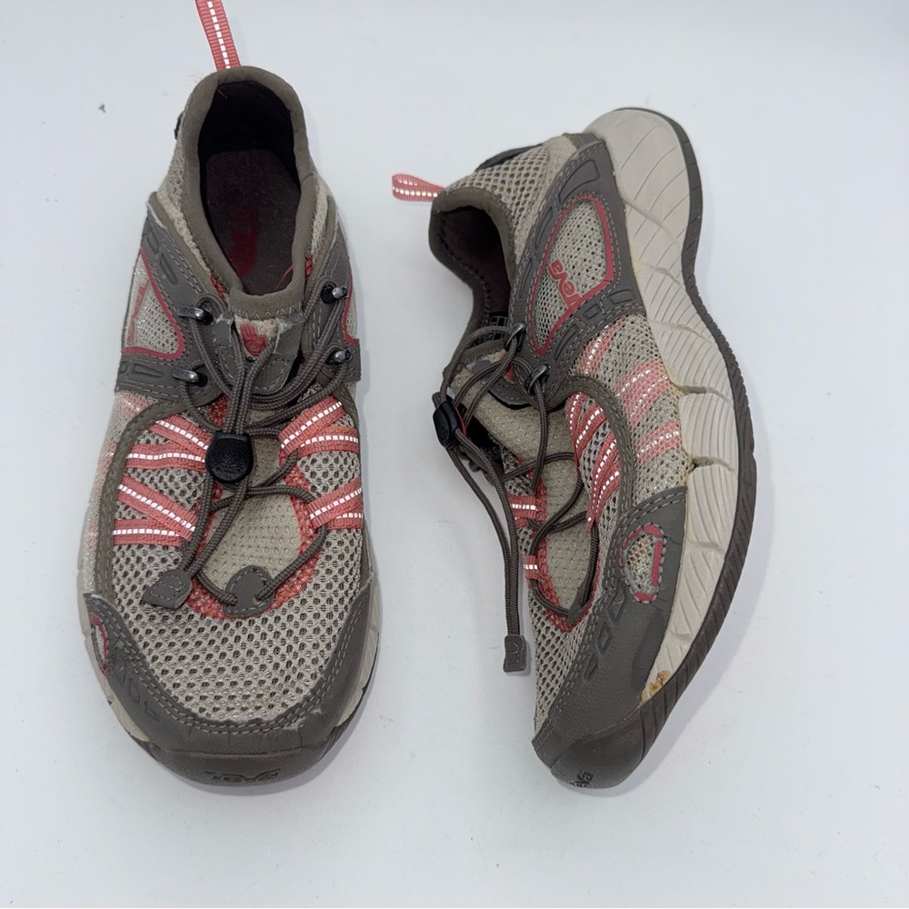 Teva women Churn athletic sport sneakers mesh pull on water shoes quick lace 7.5